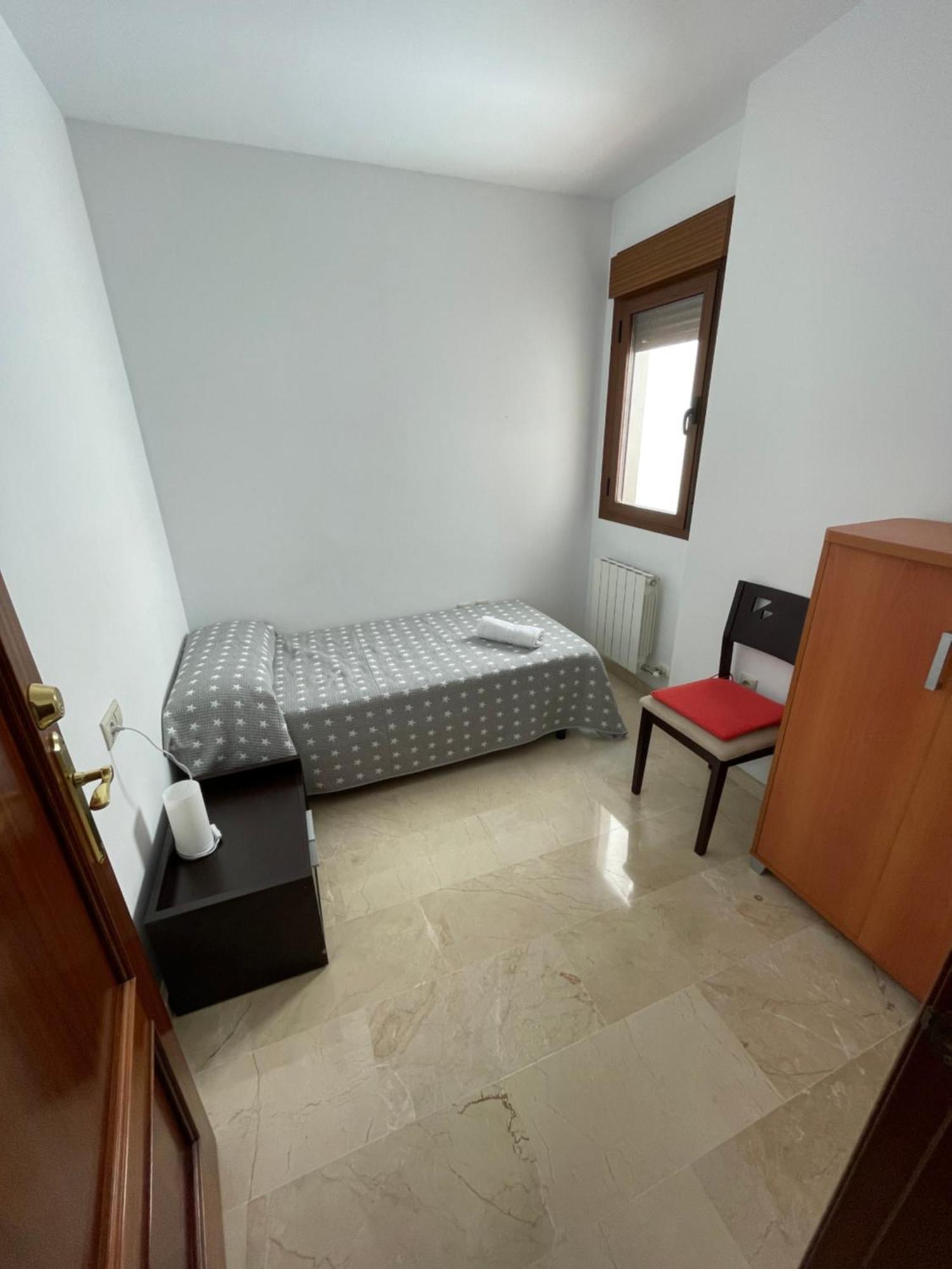 哈恩Piso Compartido Delyrent En San Ildefonso公寓 客房 照片